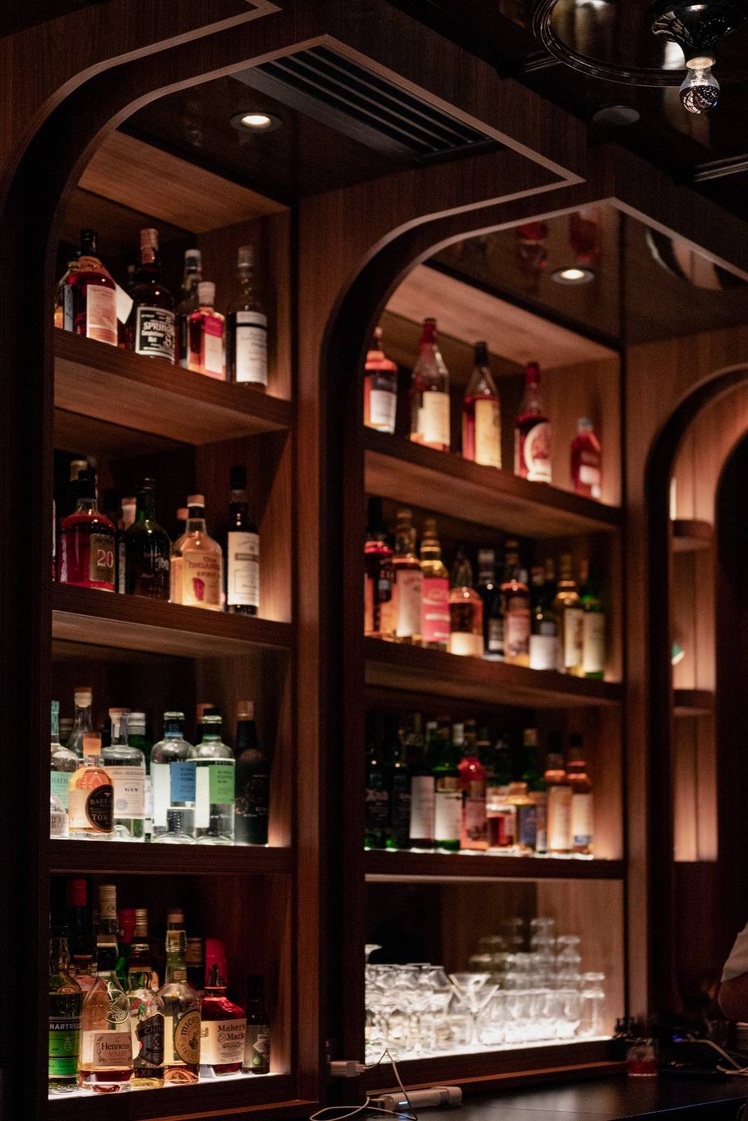 001 BAR photo 3